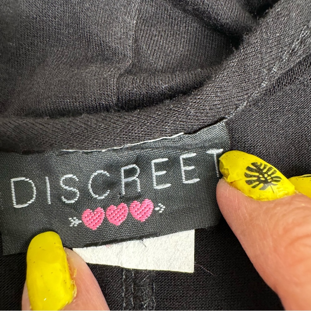 🖤 Discreet Dress 🖤 - Picture 7 of 7